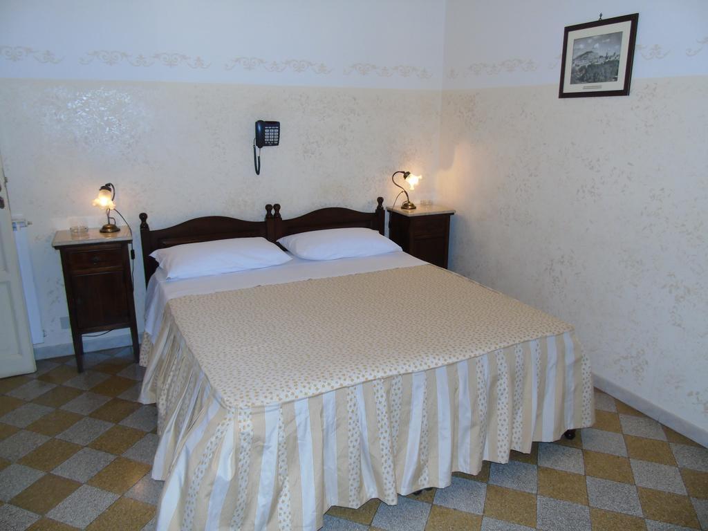 Albergo Cavour Palermo Kültér fotó
